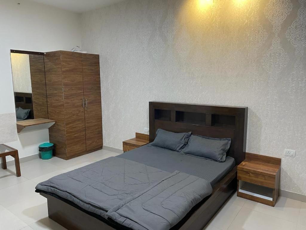 Hotel Royal Nest Premium Pune Exterior foto